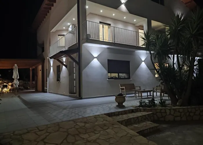 Tenute Lazzarino Panzió 4*